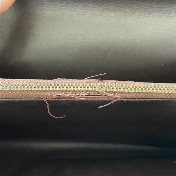 Louis Vuitton Classic Brown Monogram Wallet w COA - Picture 9 of 12